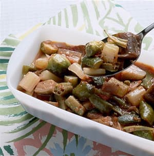 野菜たっぷりのトマト煮風サラダ