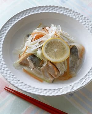 あじと香味野菜の蒸し煮