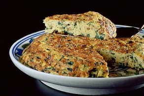 豚ひき肉とにらの中国風卵焼き