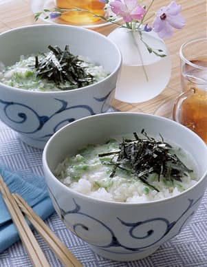 オクラ入りとろろかけご飯