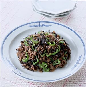 牛肉とひじきの炒めもの