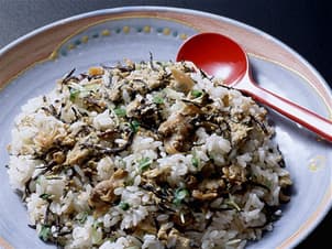 あさりとひじきの混ぜご飯