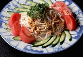 鶏肉と春雨の棒棒鶏