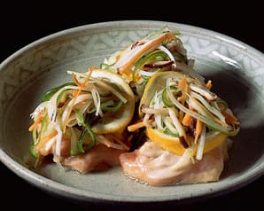 鶏肉と野菜のレモン蒸し