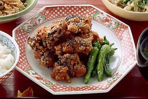 鶏肉のごま風味揚げ