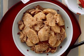 里いもと豚肉のごまみそ煮