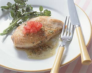 チキンソテー　香草バターソース