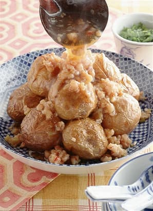 揚げじゃがのえびあんかけ