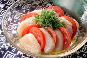 トマトと帆立ての和風サラダ