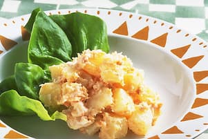 鮭フレーク入りポテトサラダ