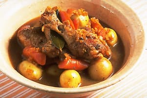 鶏肉のエスニック風煮込み