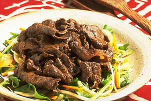 中国風焼き肉サラダ