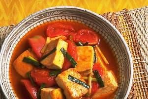 豆腐とトマトの炒め煮