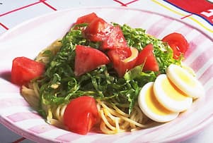 トマトとレタスのひんやりスパゲティ