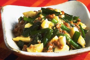 にらと山いもの納豆あえ