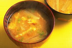 大根と油揚げのみそ汁