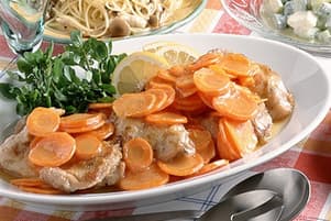 鶏肉とにんじんの重ね蒸し