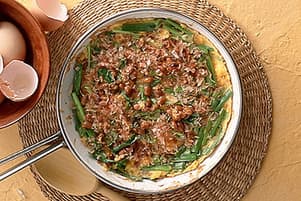 にらと納豆のオープンオムレツ