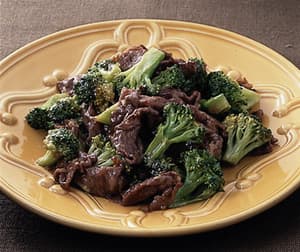 牛肉とブロッコリーのオイスターソース炒め