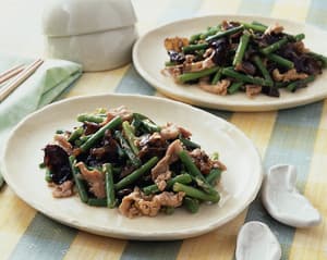 豚肉とにんにくの茎の中華炒め