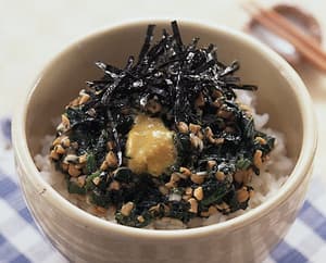 モロヘイヤ納豆どんぶり