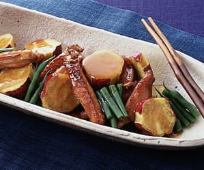 鶏手羽とさつまいものレモンあん