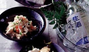酢とごま油風味の冷ややっこ