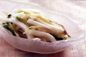 大根とみょうがの浅漬け