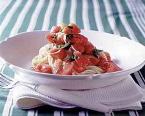 トマトの冷たいパスタ