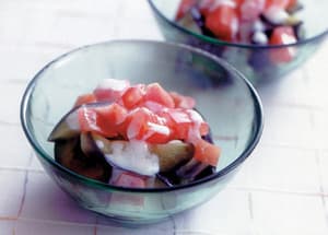 なすとトマトのヨーグルトサラダ