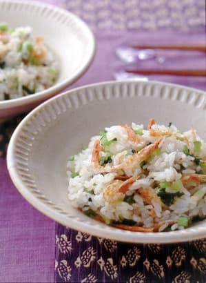 桜えびと野沢菜漬けの混ぜご飯