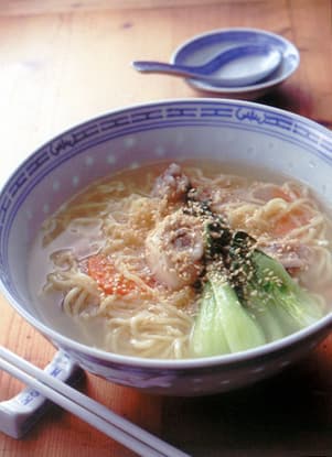 鶏煮込みラーメン