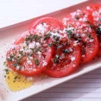 トマトと玉ねぎのサラダ