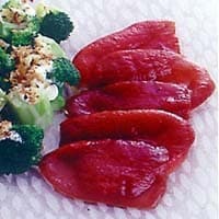 赤ピーマンのオリーブオイルサラダ