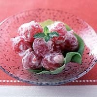 プチトマトのチーズサラダ
