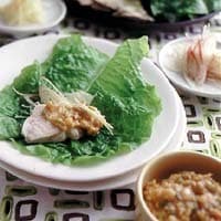 蒸し鶏のねぎみそレタス巻き