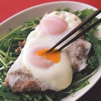 落とし卵のハンバーグ
