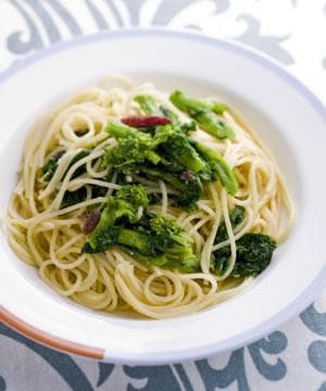 菜の花とアンチョビーのパスタ