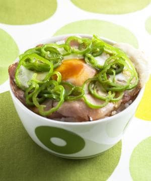 ハムエッグ丼