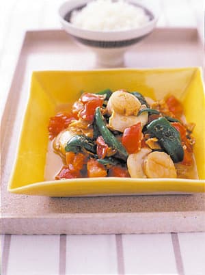 トマトと帆立てのバターしょうゆ炒め