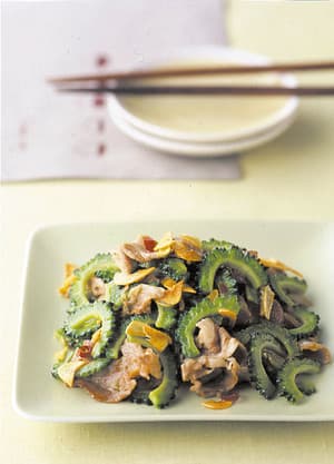 ゴーヤーと豚肉のペペロンチーノ風