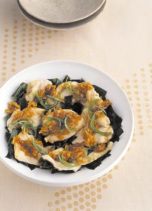 鶏肉とわかめのレンジ蒸し