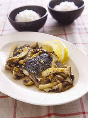 きのことさばのにんにくソテー