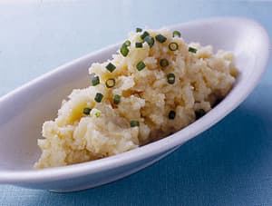 チーズ入りタラモサラダ