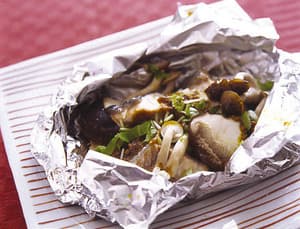 きのこと鮭のカレーマヨホイル焼き