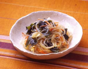 春雨とわかめのポン酢サラダ