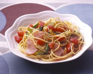 アスパラとトマトのスパゲティ