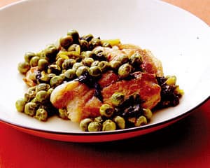 グリーンピースと豚肉の蒸し焼き