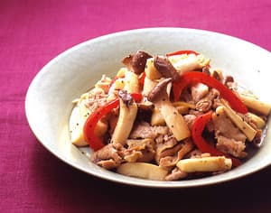 エリンギと豚肉の黒こしょう炒め