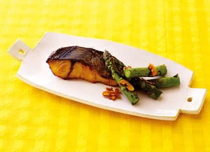 さわらのにんにくじょうゆ焼き